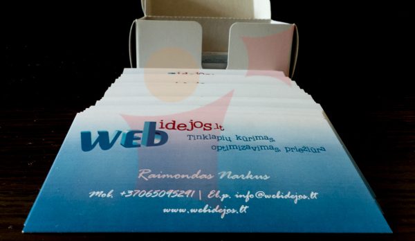 vizitinių kortelių gamyba mažais kiekiais